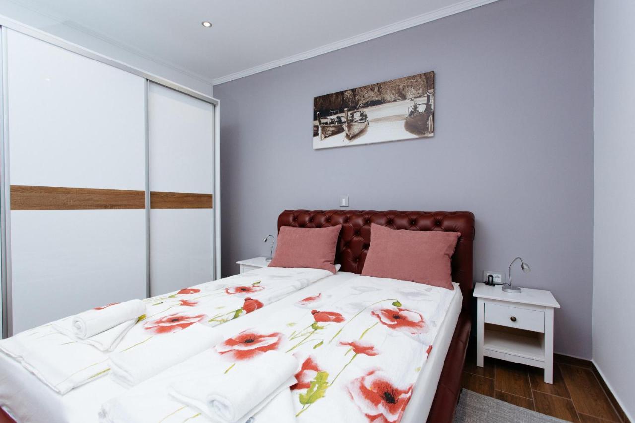 Apartmani Mikic 팔릭 외부 사진