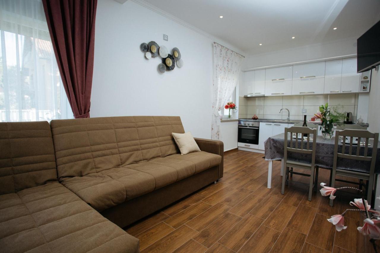 Apartmani Mikic 팔릭 외부 사진