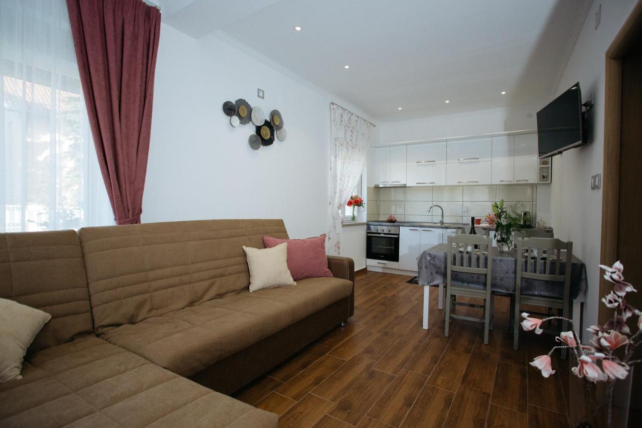 Apartmani Mikic 팔릭 외부 사진