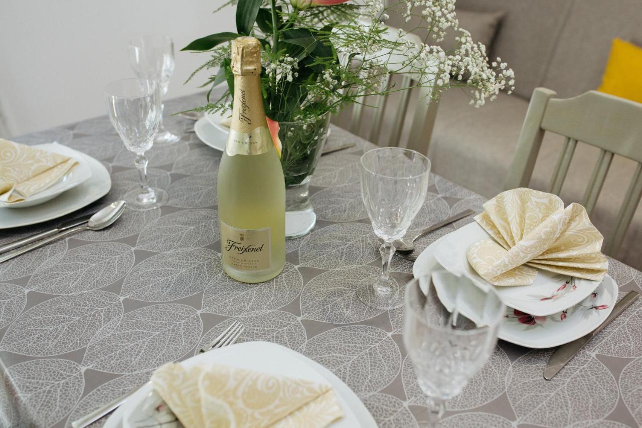 Apartmani Mikic 팔릭 외부 사진